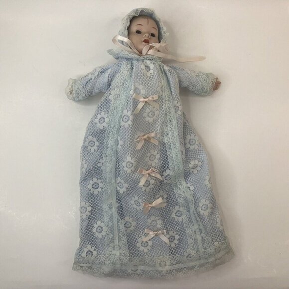 Vintage Wind Up Moving Baby Doll Blue Lace Gown & Hat Pink Bows - Picture 4 of 16